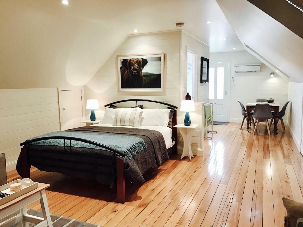 Loft Over The Vines Richmond